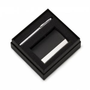 Kit Executivo 2 Peças  (CxL):  Estojo 14,4 cm x 15,3 cm – Caneta 13,4 c Resina Colorida - Silk 1 cor ou Gravação a Laser   